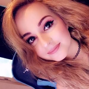 Meet your Posher, Maycie